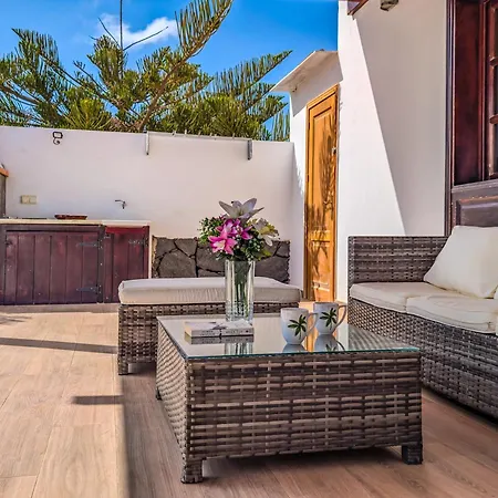 Axular With Heated Private Pool * Playa Blanca (Lanzarote)