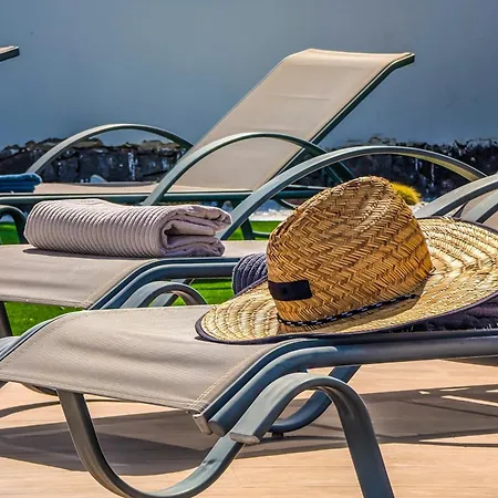 度假居 Axular With Heated Private Pool