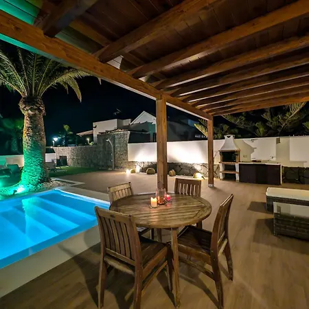 Axular With Heated Private Pool Сasa de vacaciones Playa Blanca (Lanzarote)
