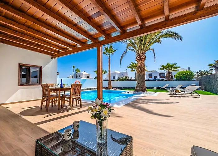 Axular With Heated Private Pool Holiday home