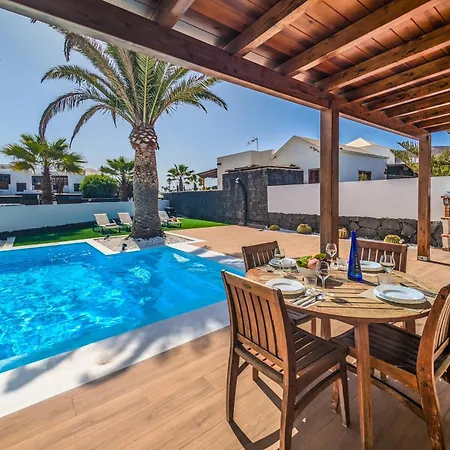 Axular With Heated Private Pool * Playa Blanca (Lanzarote)