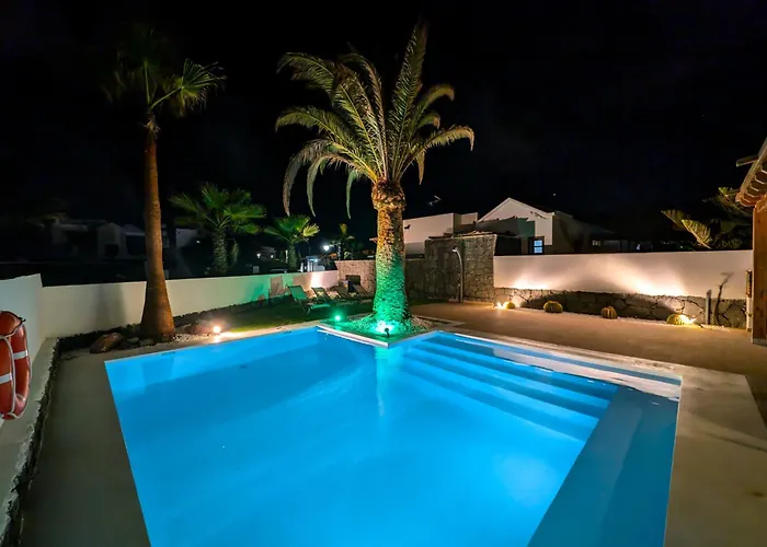 Axular With Heated Private Pool